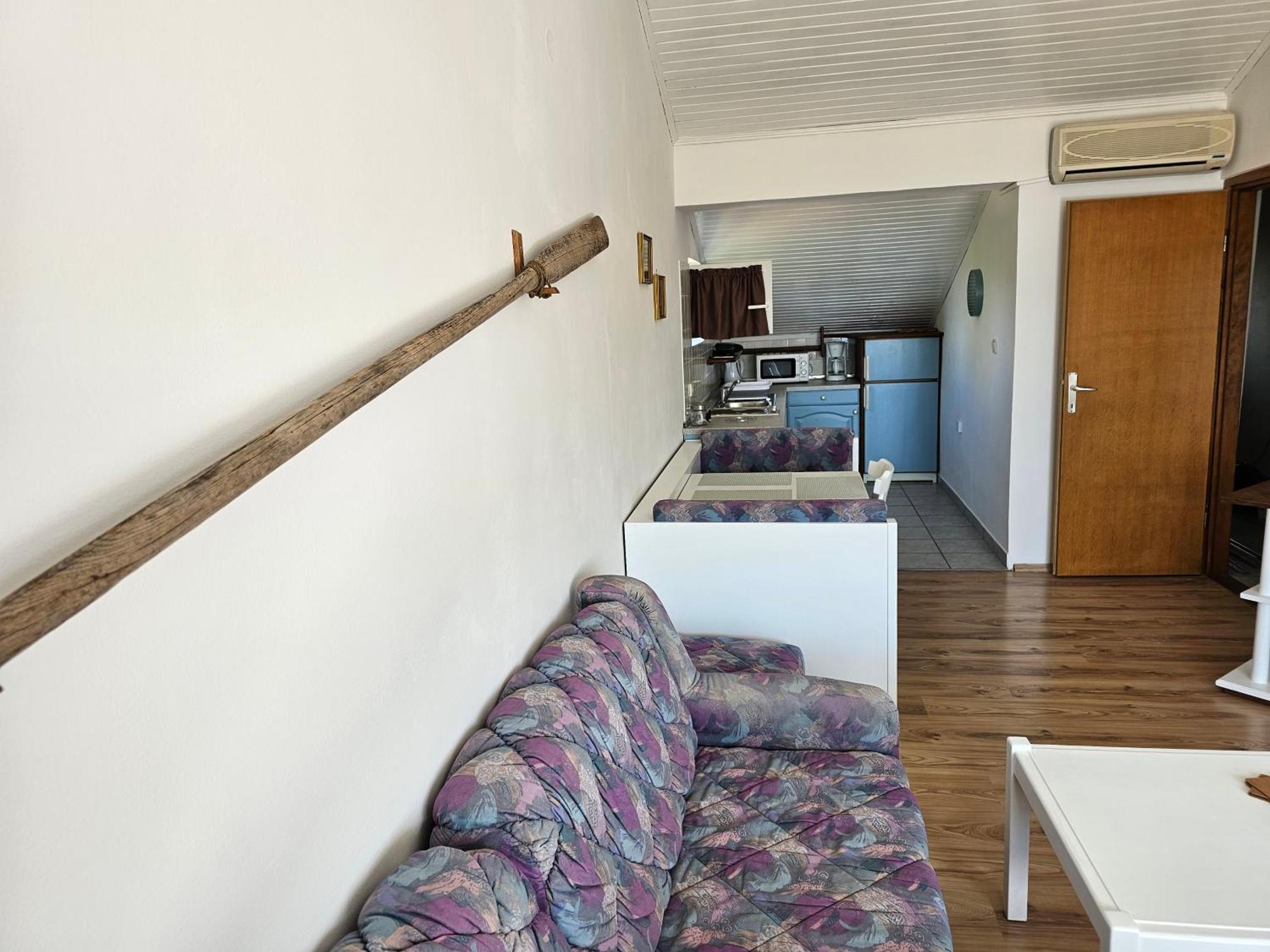 Apartment Gordana Malinska Exterior photo