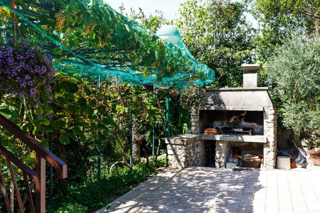 Apartment Gordana Malinska Exterior photo